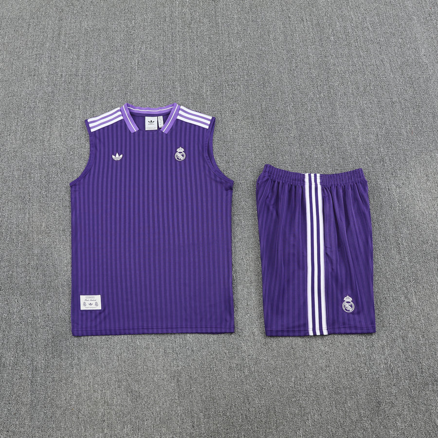 Conjunto Regata vintage do Real Madrid ,,,, Colete 25/26