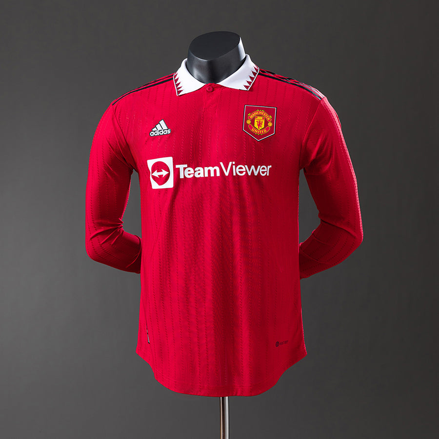 Manchester United Principal Retrô Manga Longa Versão Jogador Camisa 22/23