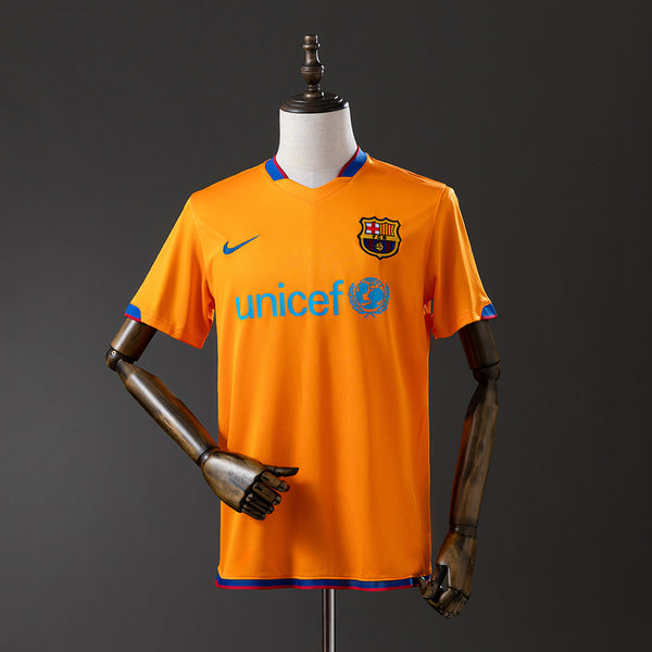 Barcelona Secundária Retrô 06/07