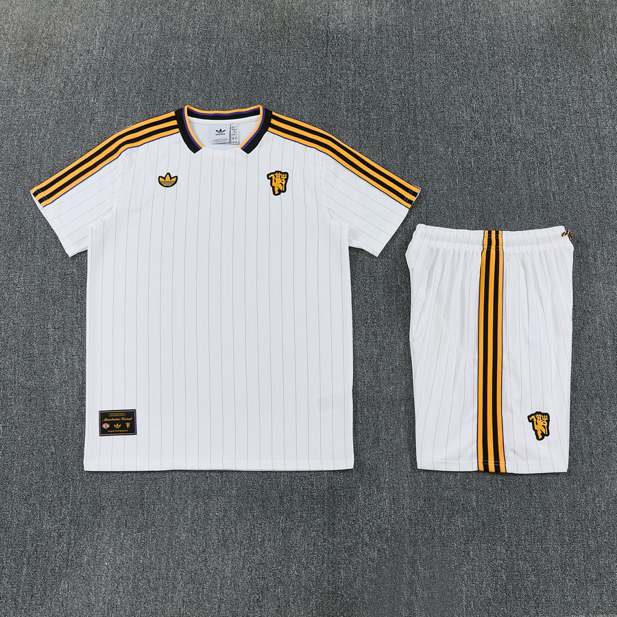 Conjunto Social RetrôManchester United 25/26