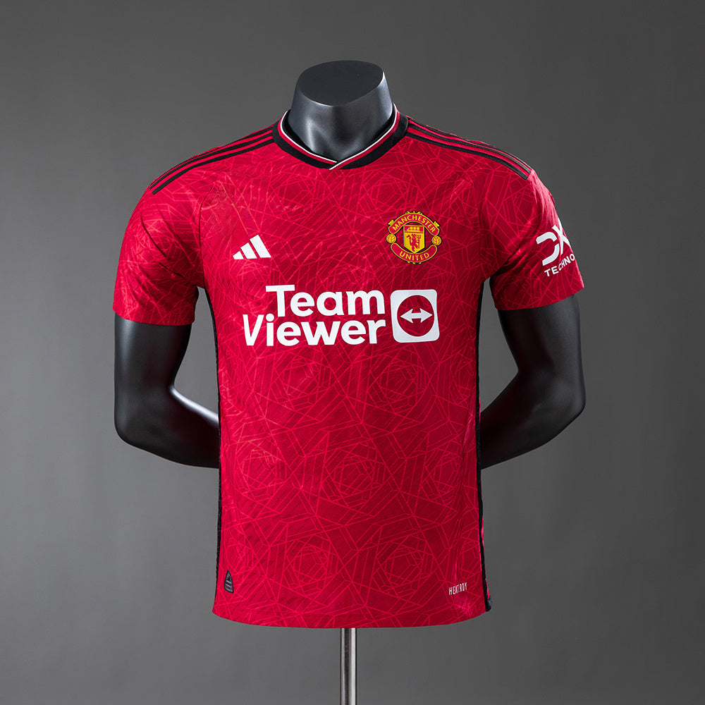 Manchester United Principal Retrô Versão Jogador Camisa 23/24