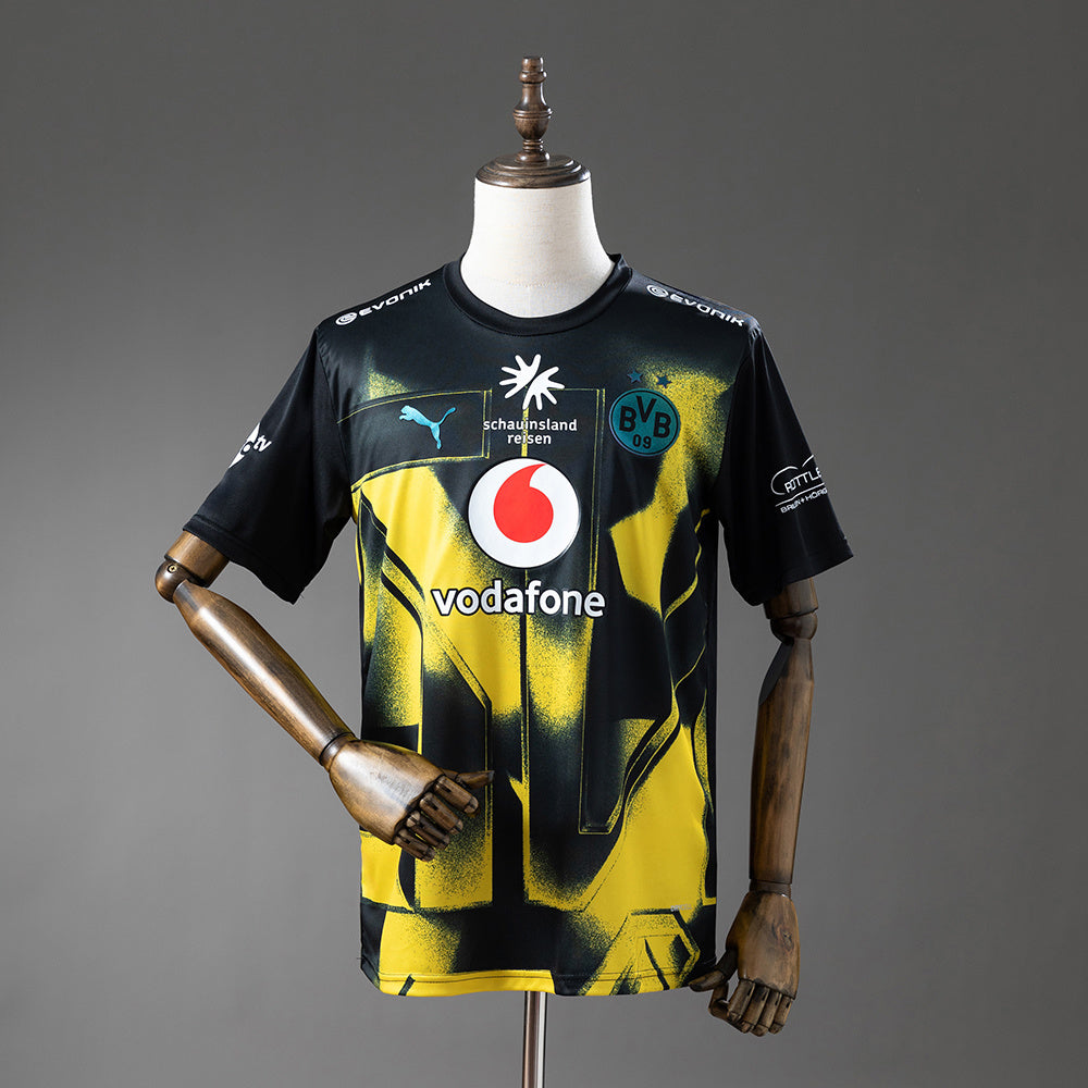 Borussia Dortmund Game Versão Camisa 25/26