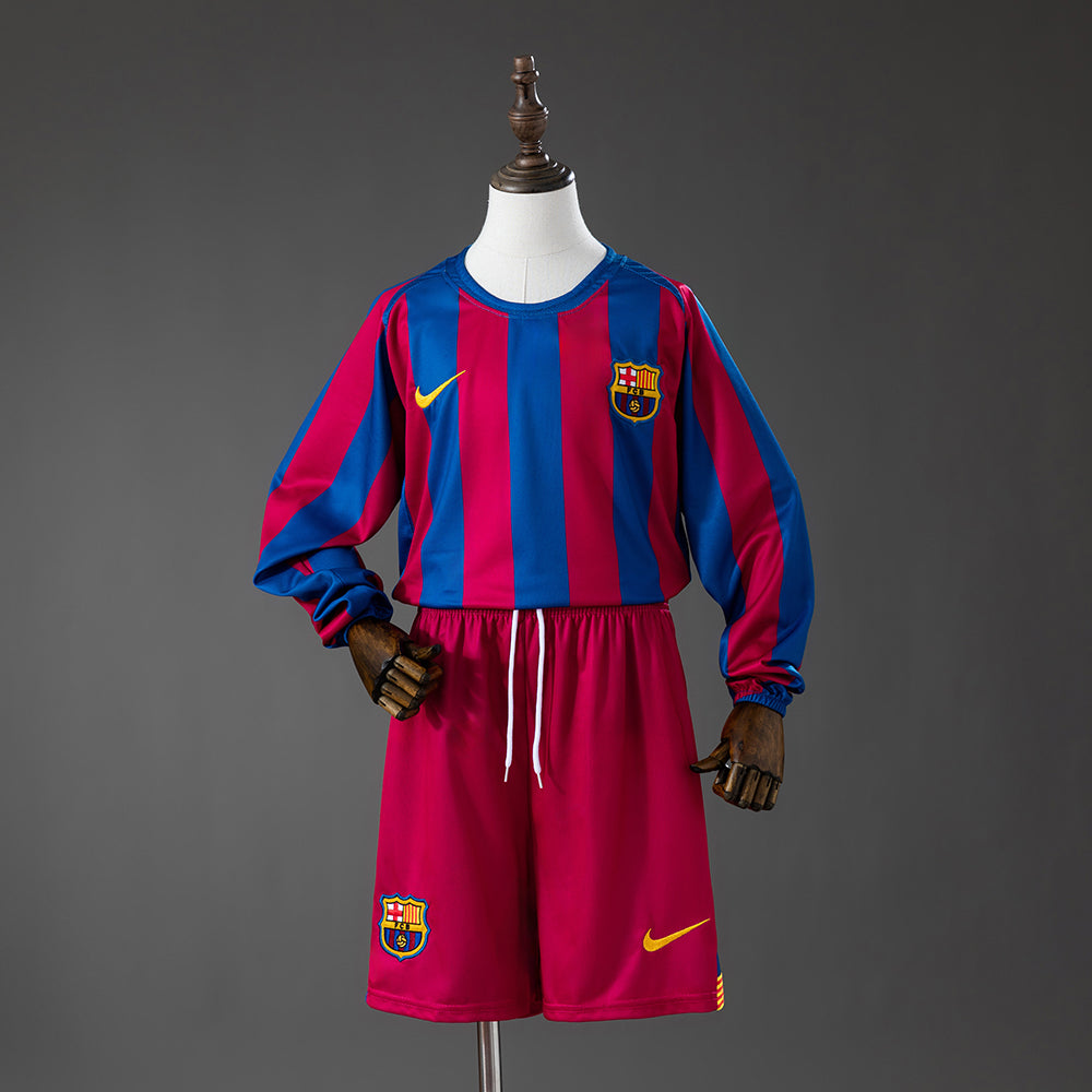 Barcelona Principal Infantil Kit Retrô Manga Longa Camisa 05/06