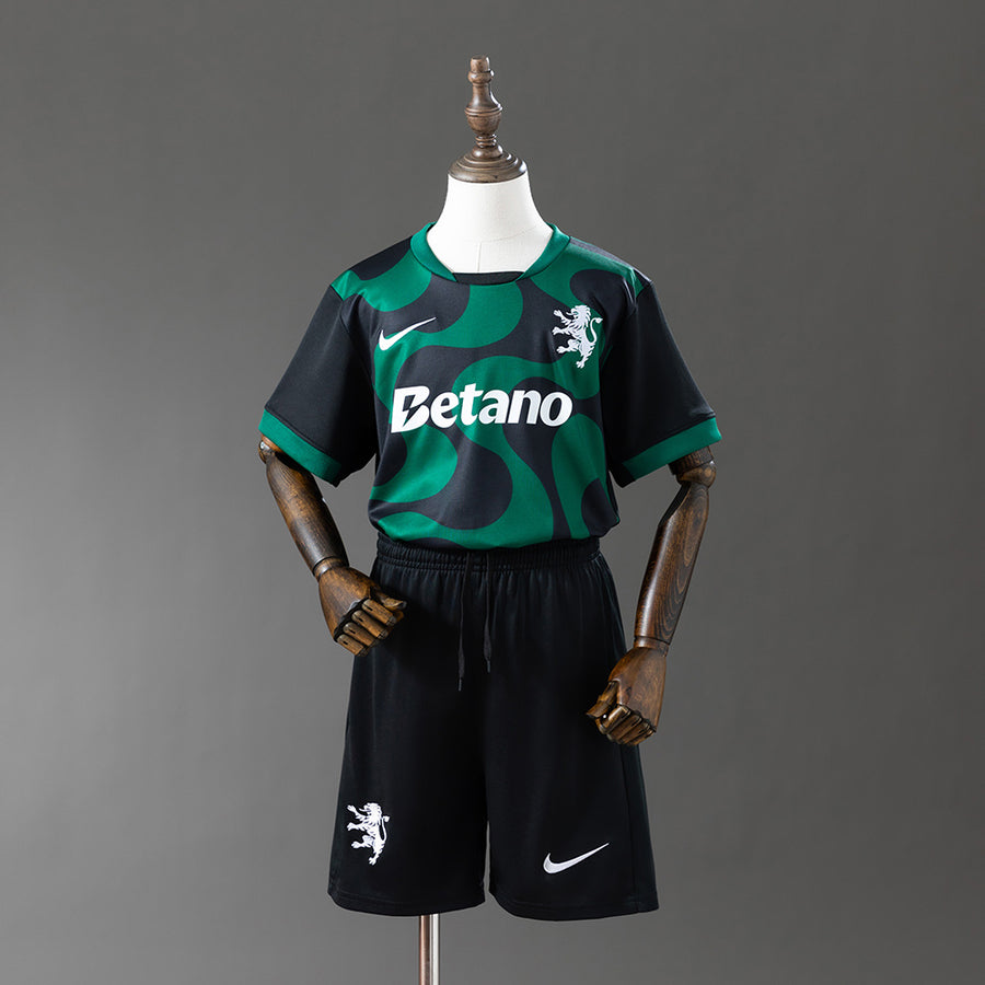Sporting Lisbon Alternative Preto ： Infantil Kit Camisa 25/26