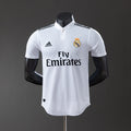 Real Madrid Principal Retrô Versão Jogador Camisa 18/19