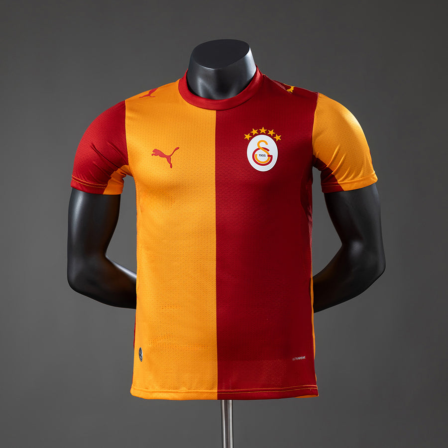 Galatasaray Principal Versão Jogador Camisa 26/27