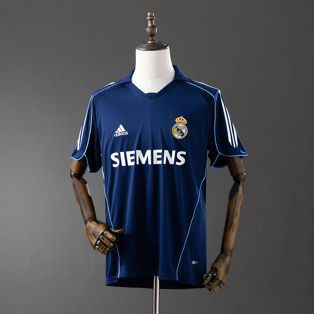 Retrô Real Madrid Secundária 05/06