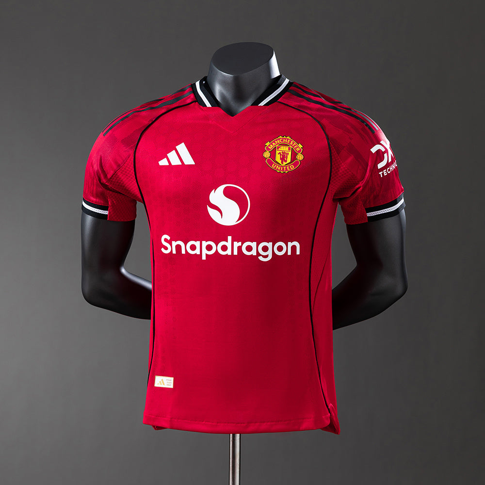 Manchester United Principal Versão Jogador Camisa 25/26