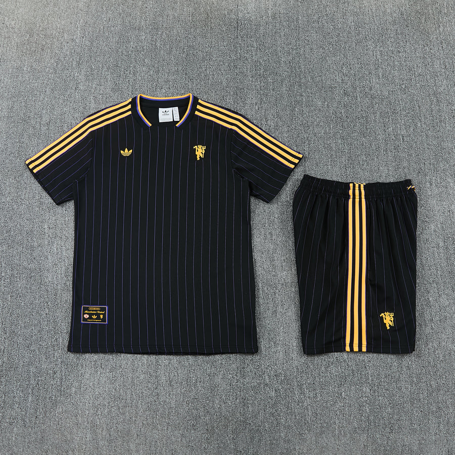Conjunto Social RetrôManchester United 25/26