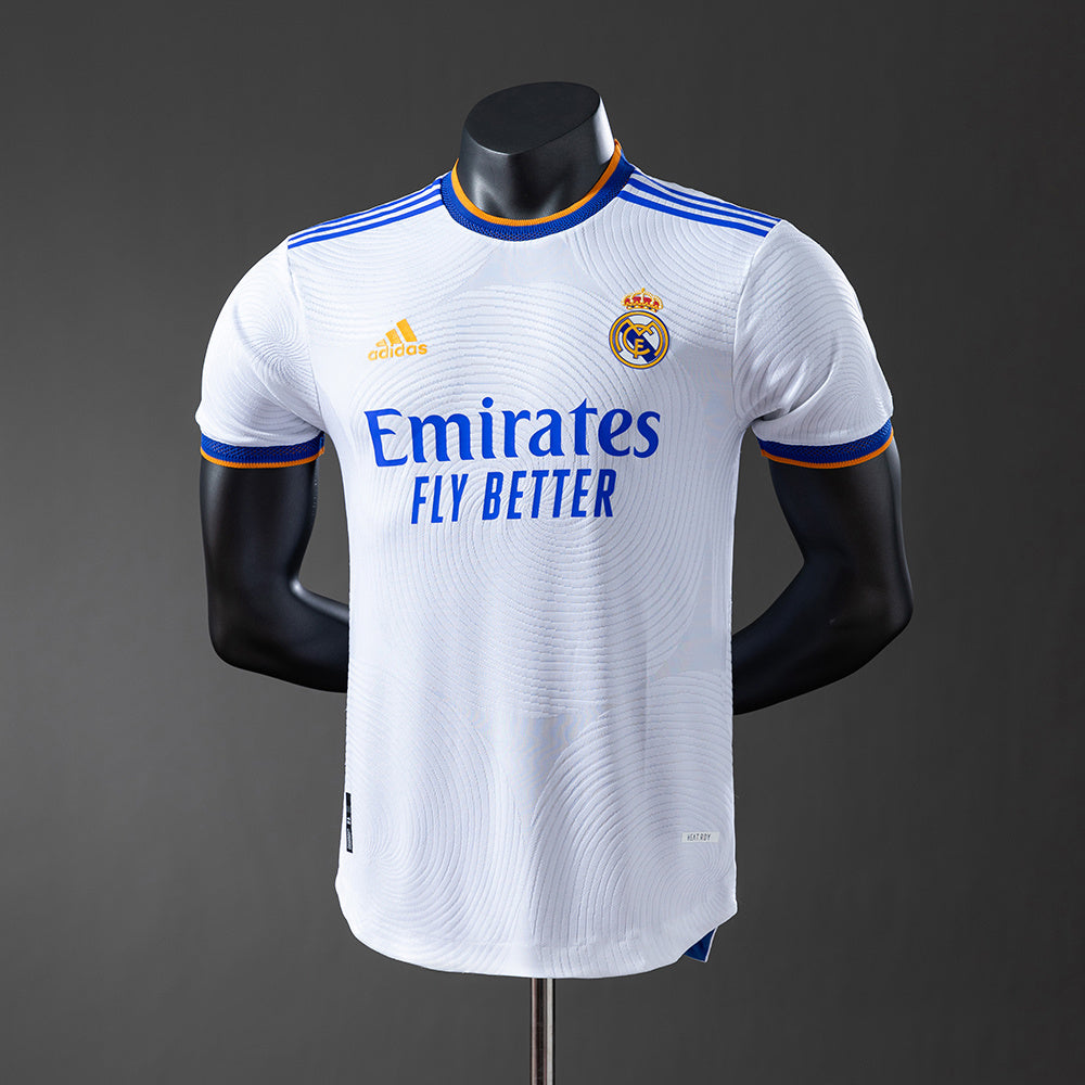 Real Madrid Principal Retrô Versão Jogador Camisa 21/22