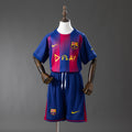 Barcelona Collab x DPLAY Infantil Kit Camisa 25/26