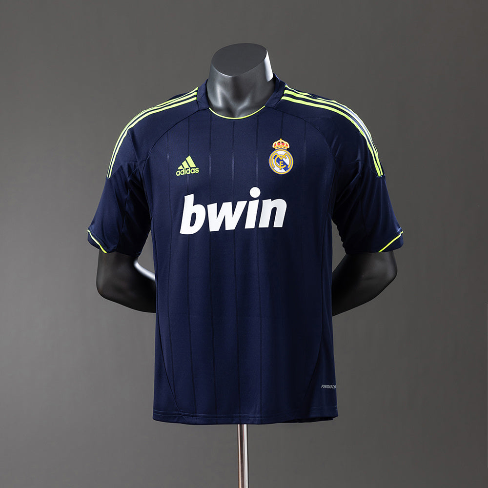 Real Madrid Secundária Versão Jogador Retrô 12/13