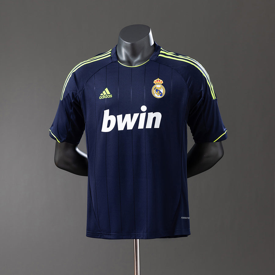 Real Madrid Secundária Versão Jogador Retrô 12/13