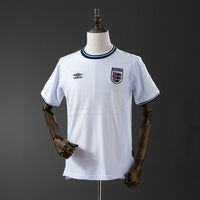 Inglaterra Principal Retrô 2000