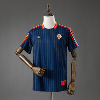 Espanha Ícones de Arquibancada Azul Marinho Camisa