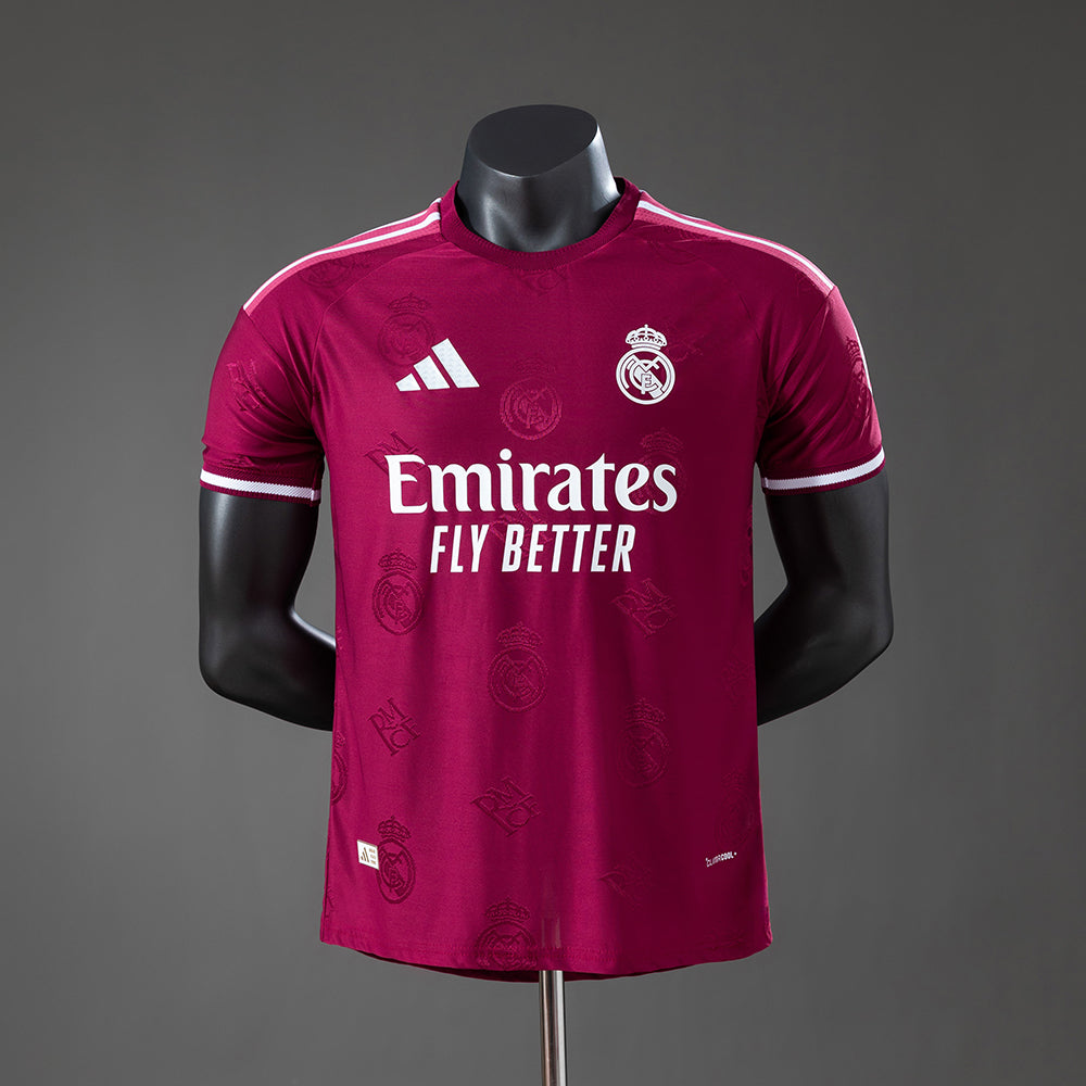 Real Madrid - Vinho Versão Jogador Edição Especial Camisa 26/27