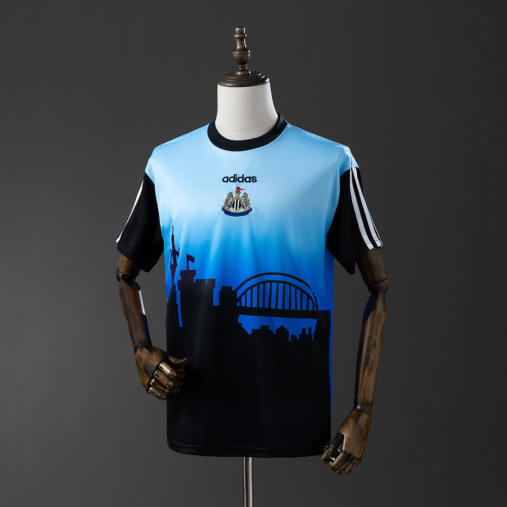 Newcastle United City Edição Retrô Camisa 96/97