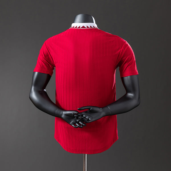 Manchester United Principal Retrô Versão Jogador Camisa 22/23