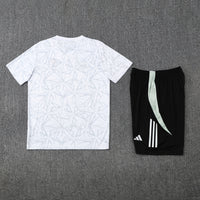 Conjunto Social Uniforme Real Madrid Treino 25/26