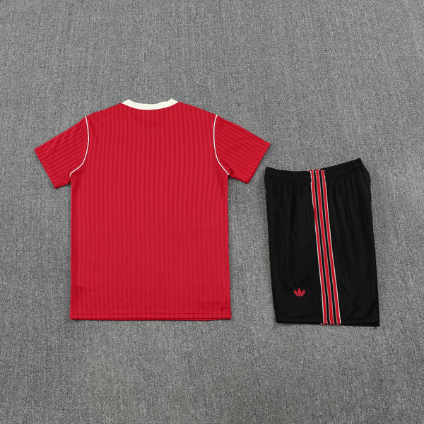 Conjunto Social Uniforme de treinamento do Manchester United Retrô 25/26