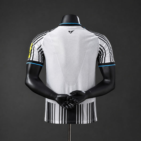 Newcastle United Principal Versão Jogador Camisa 26/27