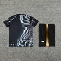 Conjunto Social Uniforme Real Madrid Treino 24/25