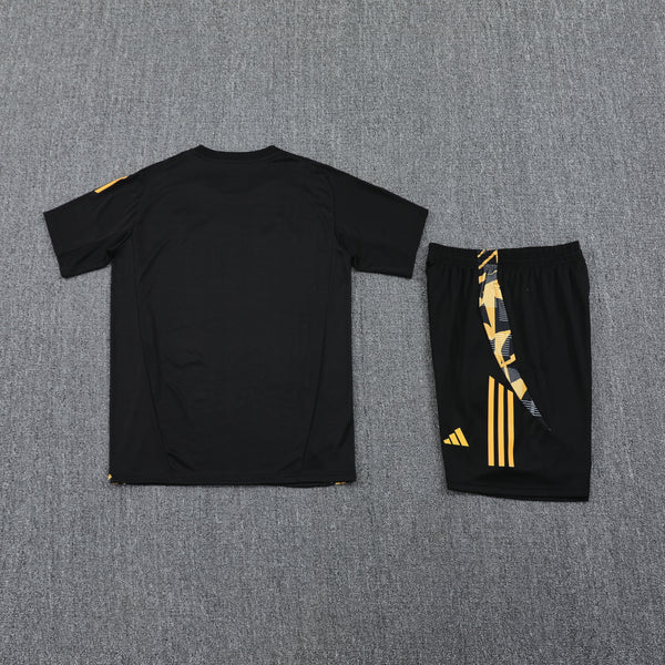 Conjunto Social Uniforme Real Madrid Treino 24/25